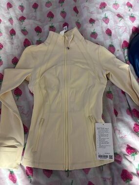 lululemon athletica butterCream Full define Jacket
